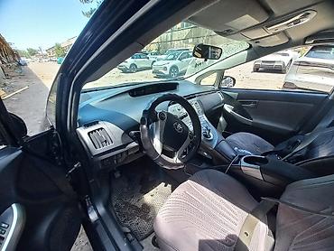 tayota progres: Toyota Prius: 2015 г., 1.8 л, Автомат, Гибрид, Хэтчбэк — 5