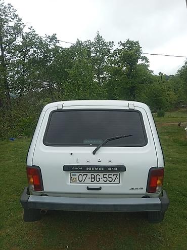 torpaqla barter maşınlar: VAZ (LADA) 4x4 Niva: 1.7 l | 2012 il 18800 km Ofrouder/SUV — 4