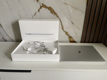 macbook air 13 m1: Ноутбук, Apple, 32 ГБ ОЗУ, Apple M1, 13.3 ", Б/у, Для несложных задач