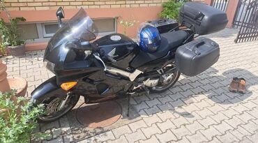 bicikl elektricni skuter: Honda Vfr u ekstra stanju maksimalno utegnut vodi se na A2 kategoriju