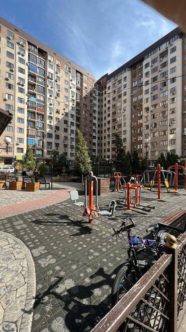 квартира панфилова: 2 бөлмө, 77 кв. м, Элитка, 14 кабат, Евроремонт