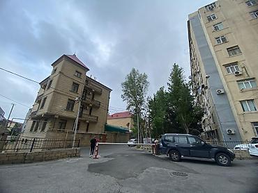 Kommersiya daşınmaz əmlakının satışı: Təcili satılır!!! Şəhərin mərkəzində 8 Noyabr metrosuna piyada 6-7 — 7