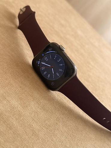 apple watch adapter: Apple Watch Series 5 (alüminium qutu) – 40 mm/41 mm ölçülü ekranlı — 1
