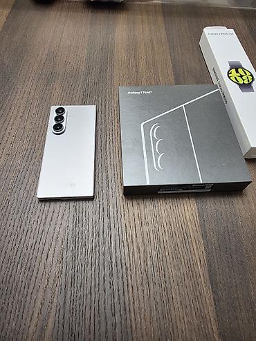 чехии: Продаю Samsung Galaxy Z Fold 7 складной смартфон. + чехол в подарок — 2