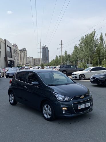 Chevrolet: Chevrolet Spark: 2017 г., 1 л, Автомат, Бензин, Хэтчбэк