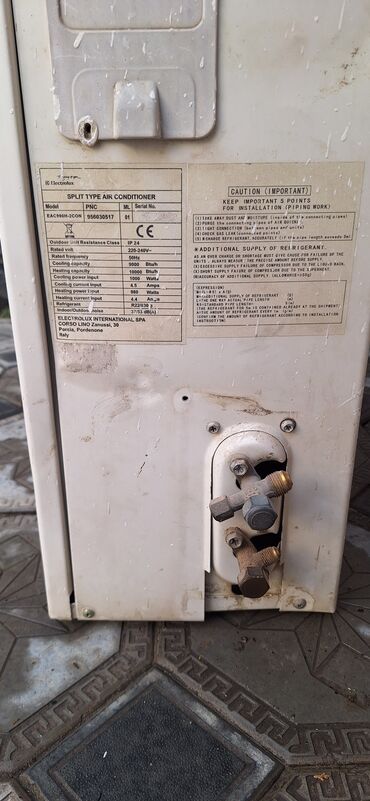 kondisioner bk 1500: Kondisioner Electrolux, İşlənmiş, 30-35 kv. m