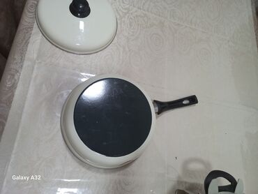 keramik qazanlar: Qazan, rəng - Bej