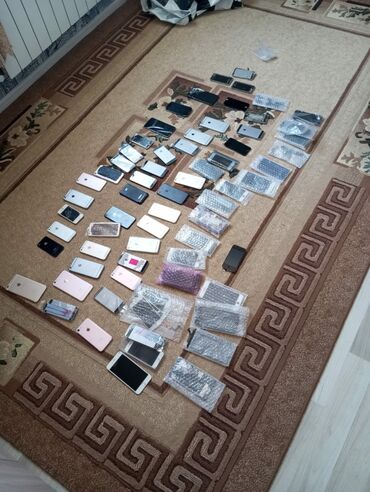 Salam kime ne lazımdı yazsın 4,4s,5,5s,6,6s plus,7,7 plus,8,8plus kime