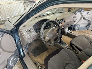 нонда джаз: Honda Civic: 1998 г., 1.4 л, Автомат, Бензин, Седан