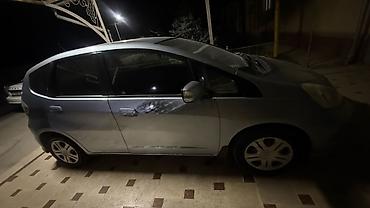 машы: Honda Fit: 2011 г., 1.5 л, Автомат, Бензин, Хэтчбэк — 2