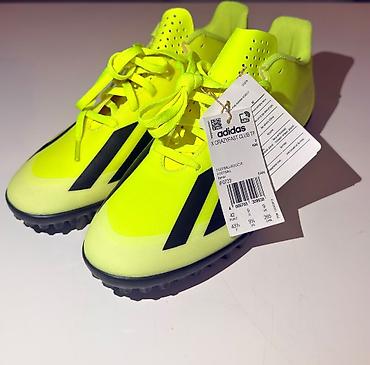 adidas buts: Butslar Adidas, Ölçü: 42, Yeni — 1