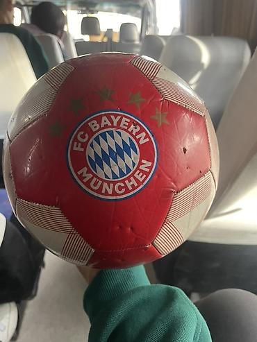 мяч молтен: Футбольный мяч FC Bayern München - Официальная клубная расцветка — 2