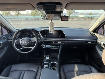 Hyundai: Hyundai Sonata: 2019 г., 2 л, Автомат, Газ, Седан — 6