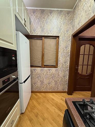 Daşınmaz əmlak: İcarəyə verilir 2 otaqlı yeni tikili 70 m², 8 Noyabr m. 950 AZN/ay 2 — 10