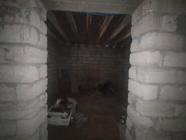 Həyət evləri və villaların satışı: 4 otaqlı, 195 kv. m, Kredit var, Orta təmir — 34