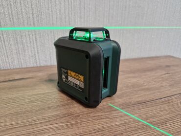 лазерная уровен: Продаю лазерный уровень Bosch Universal Level 360 Зелёный луч