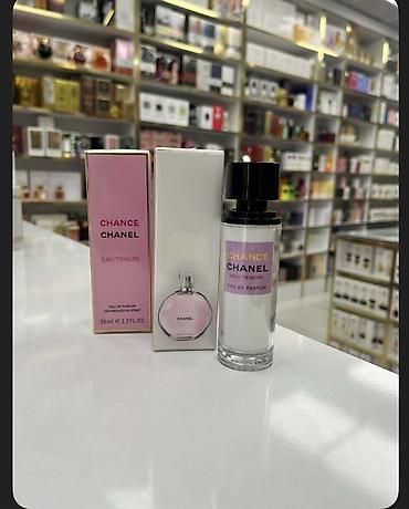 Parfemi: Parfemi
1600 din
mn — 23