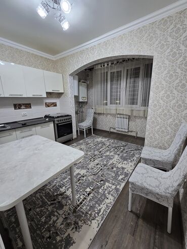 ком акун 4 комнатные кв на продажу: 1 бөлмө, 45 кв. м, 106-серия жакшыртылган, 4 кабат, Косметикалык ремонт