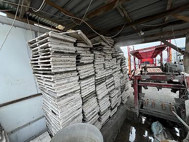 Производство пескоблоков: Продаётся установка для производства пескоблоков (пекаблок) вместе с — 10