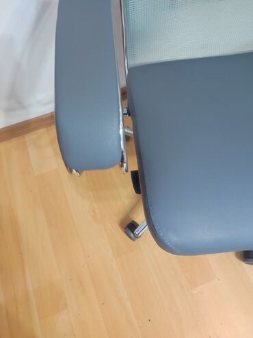 Офисные кресла: Продаю кресло премиум класса "samurai metta", оригинал.Металлический — 7