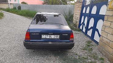 Daewoo: Daewoo Racer sedan - Kuzov: 4 qapılı sedan, tünd mavi rəng - Mator və — 1