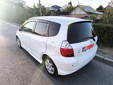 mini ev: Honda Fit: 2003 г., 1.3 л, Вариатор, Бензин, Седан — 4