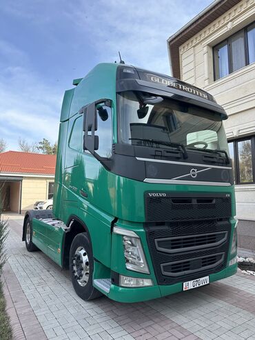 Тягачи: Тягач, Volvo, 2017 г. at lalafo.kg Тягачи: Тягач, Volvo, 2017 г.