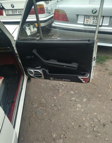 ВАЗ (ЛАДА): ВАЗ (ЛАДА) 2106: 1986 г., Механика, Бензин, Седан — 8