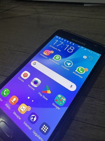 tunikalar instagram: Samsung Galaxy J3 2018, rəng - Qara, Sensor