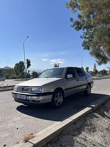 Продажа авто: Volkswagen Vento: 1993 г., 1.8 л, Механика, Бензин, Седан — 10