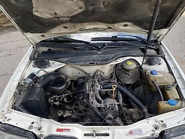 lancer 9: Audi 100: 1992 г., 2 л, Механика, Бензин, Универсал — 8