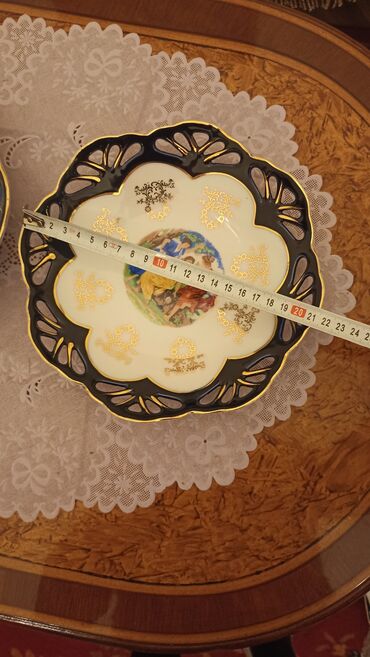 Digər dəstlər və servizlər: Kobalt Çexiya . Qiymətlər fərqlidir .6,8,10,12,15 manat . votsap — 11