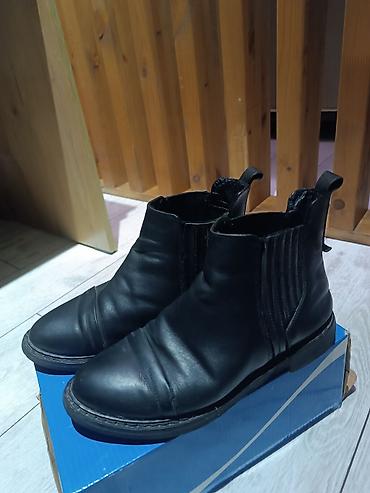 foot patch: Женская обувь, 35 размера. Каждая по 100 сом, все вместе 600 сом - — 7