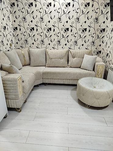 Künc divan dəsti + puf, əla vəziyyətdədir L‑şəkilli, yumşaq xətli