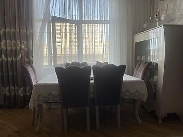 qabaq stulu: Klassik üslubda qonaq otağı mebel dəsti Tərkibi: - Böyük L formalı — 3