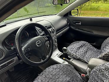 6 дыр: Mazda 6: 2004 г., Кол менен иштөөчү, Бензин, Седан — 4