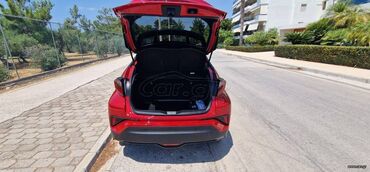 Toyota: Toyota C-HR: 1.8 l. | 2020 έ. SUV/4x4 — 15