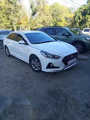 Hyundai Solaris: 2019 г., 0.2 л, Автомат, Газ, Седан
