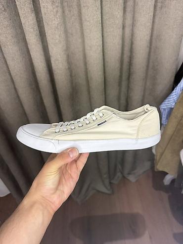 tekerli krasofka: Klassik üslubda krem rəngli converse krosovka - Material: sıx üstlük — 2