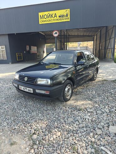 запчасти на опель вектра а: Volkswagen Vento: 1992 г., 1.8 л, Механика, Бензин, Седан