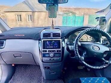 Toyota: Toyota Ipsum: 2002 г., 2.4 л, Автомат, Газ, Минивэн — 1