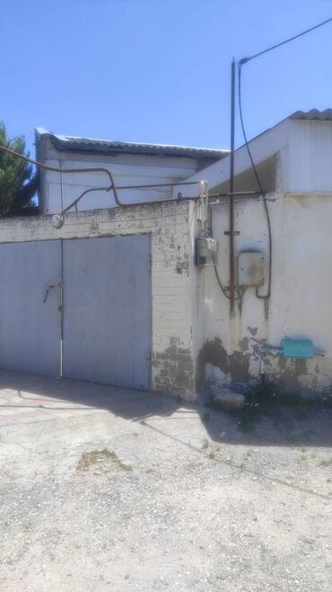 xacmazda satilan evler 2023: Buzovna 3 otaqlı, 70 kv. m, Orta təmir