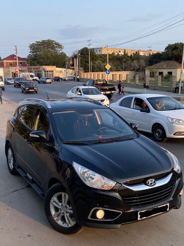 hunday accent 2004: Hyundai ix35: 2 l | 2011 il Ofrouder/SUV