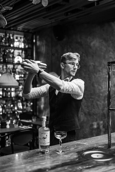 оформление мероприятий: Бармен на выезд 🥂 Бармен на выезд — ваш праздник в лучших вкусовых