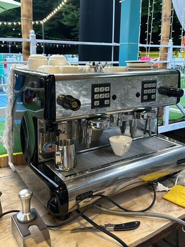 kofe maşın: Kofe aparatı İtalyanin LaScala firmasinin Kofe aparatı təcili satilir
