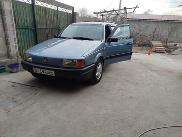 Volkswagen: Volkswagen Passat Variant: 1992 г., 1.8 л, Механика, Бензин, Универсал — 12