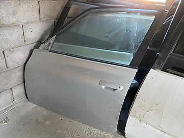 Двери и комплектующие: Продаю капот, двери на степ, стрим, эстима витс фит камри ниссан — 18