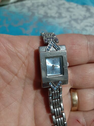 Ručni satovi: Zenski sat Kubos ispravan sat je kao nov sa cirkonima plavim i u — 9