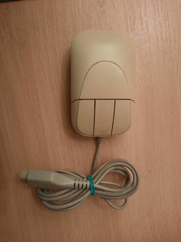 Tastature: Stari retro serijski kuglicni mis na kuglicu - vintage
Ispravan — 9