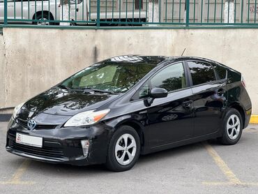 тойота приус с: Toyota Prius: 2015 г., 1.8 л, Вариатор, Гибрид, Хетчбек